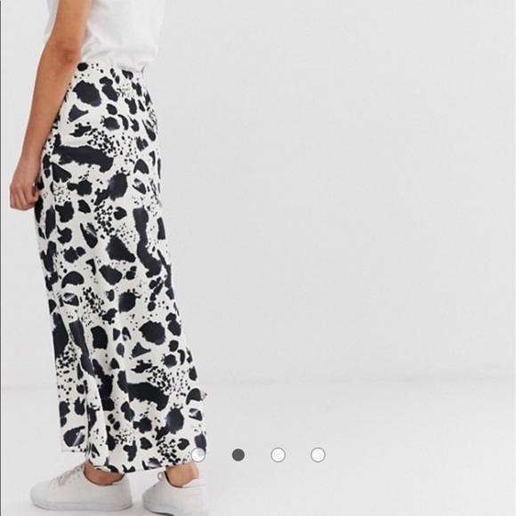 ASOS Y2K satin midi skirt - Picture 2 of 8